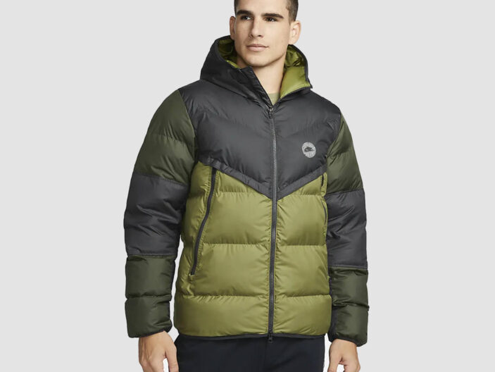 Nike Sportswear Storm-FIT Windrunner